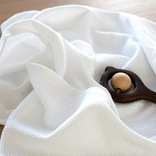 Load image into Gallery viewer, Mungo Interlace Hooded Baby Towel