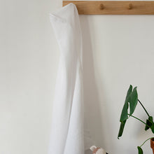 Load image into Gallery viewer, Mungo Interlace Hooded Baby Towel