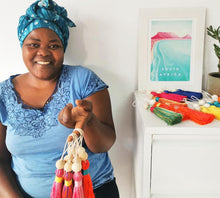 Load image into Gallery viewer, Tassels – Ivory (Medium)