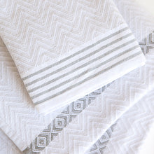 Load image into Gallery viewer, Mungo Tawulo Hand Towel & Bath Sheet (Snow)