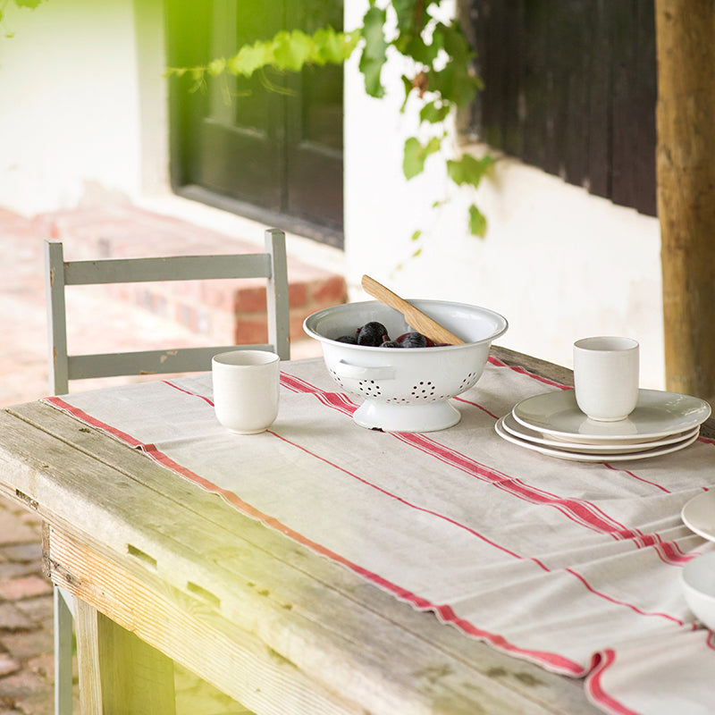 Mungo Table Runner (Lisburn Red)