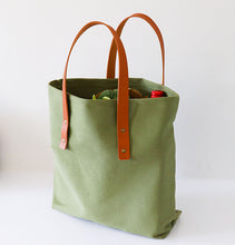Load image into Gallery viewer, Pieter de Jager – Shopping Bag - Olive Green
