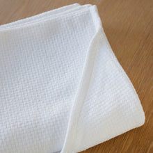 Load image into Gallery viewer, Mungo Interlace Hooded Baby Towel
