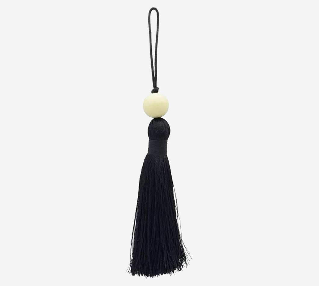 Tassels – Black (Medium)