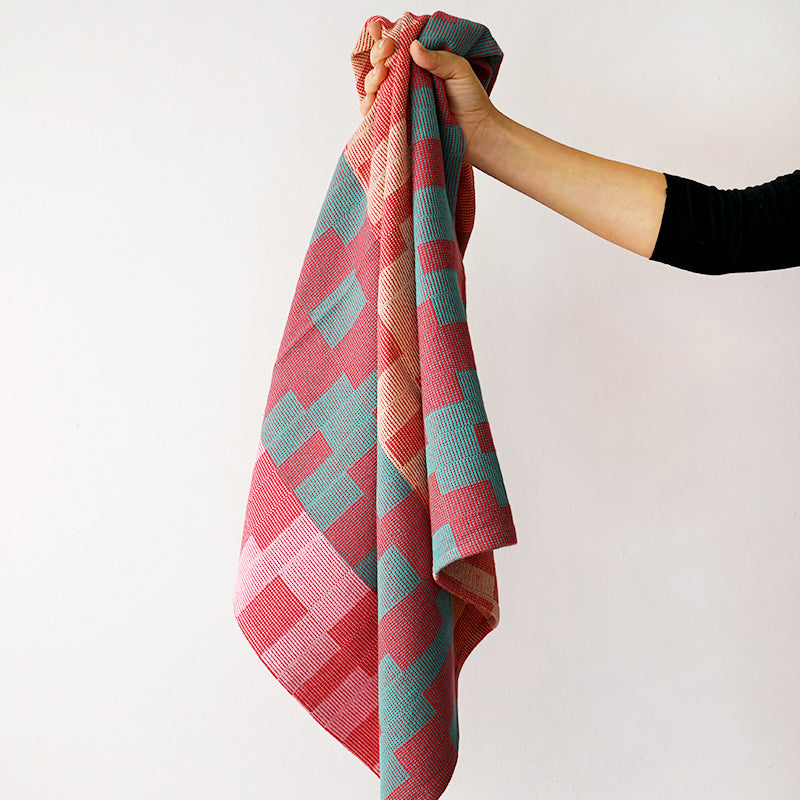 Mungo Moholo Dog Blanket (Magenta)