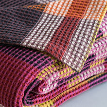 Load image into Gallery viewer, Mungo Vrou-Vrou Blanket/Throw (Magenta)
