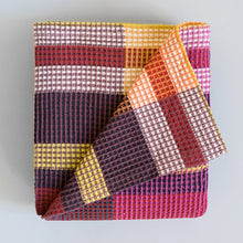 Load image into Gallery viewer, Mungo Vrou-Vrou Blanket/Throw (Magenta)
